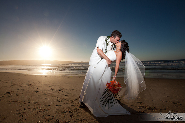 Roxy Tom S Beautiful Beach Wedding John Remus Iii Photography
